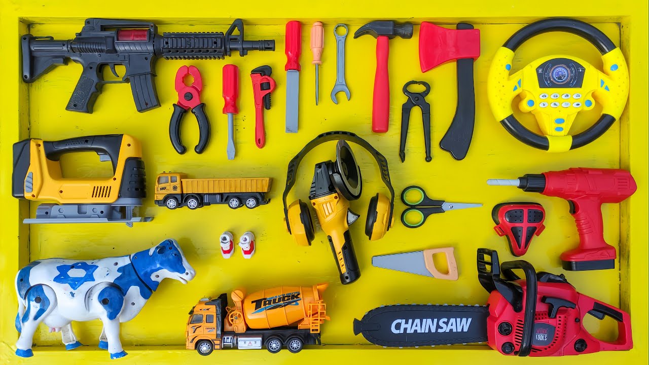 Collection of Repair Tools, Elektrik Drill, Electric Saw, Hammer With Wriench,Pliers,Hacksaw