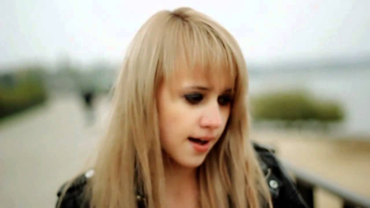 Sasha Martini feat Helen Magpie - Листы Календаря