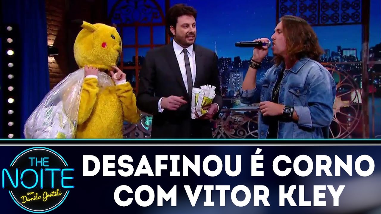 Desafio: Quem desafina é corno com Vitor Kley | The Noite (03/08/18)