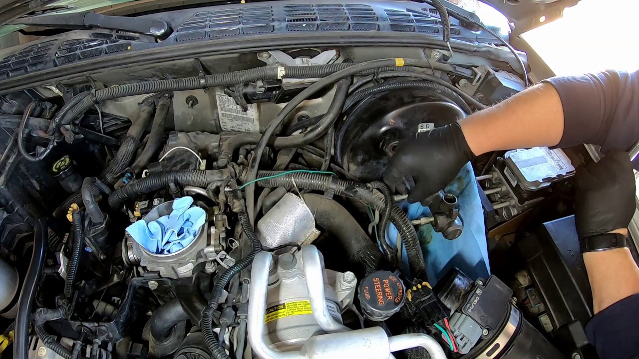 How to Replace a Master Cylinder/ Chevy S10 ZR2