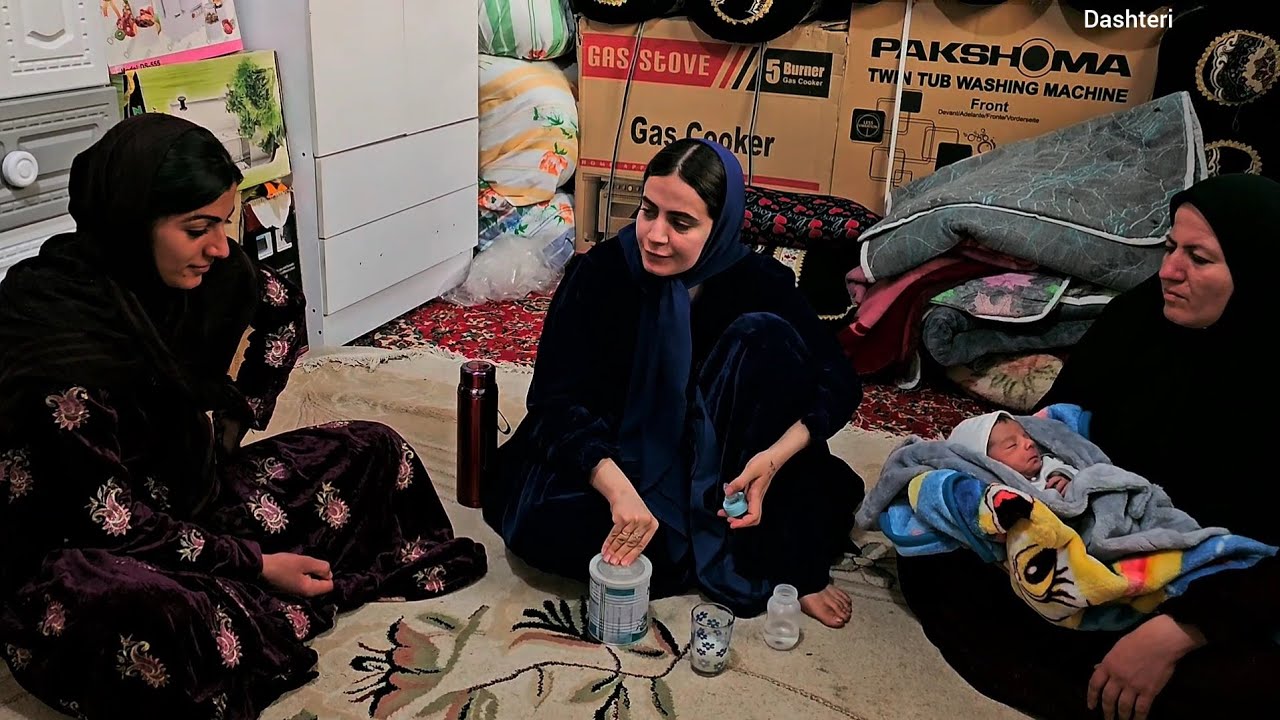 Leila goes to see Zahra, who has just given birth to her baby.