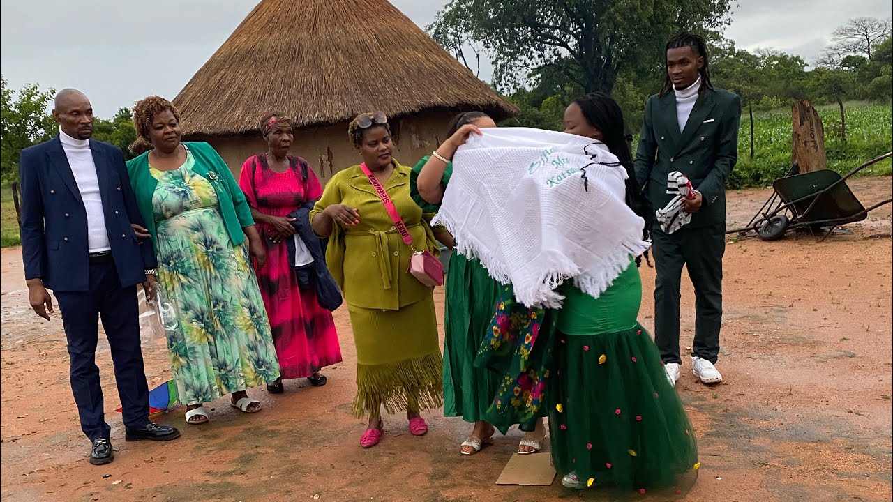 LISHAR AND JIMMY OFFICIAL ROORA VLOG//FYING TO ZIMBABWE ￼#roora #vlog #trending #familyvlog #love