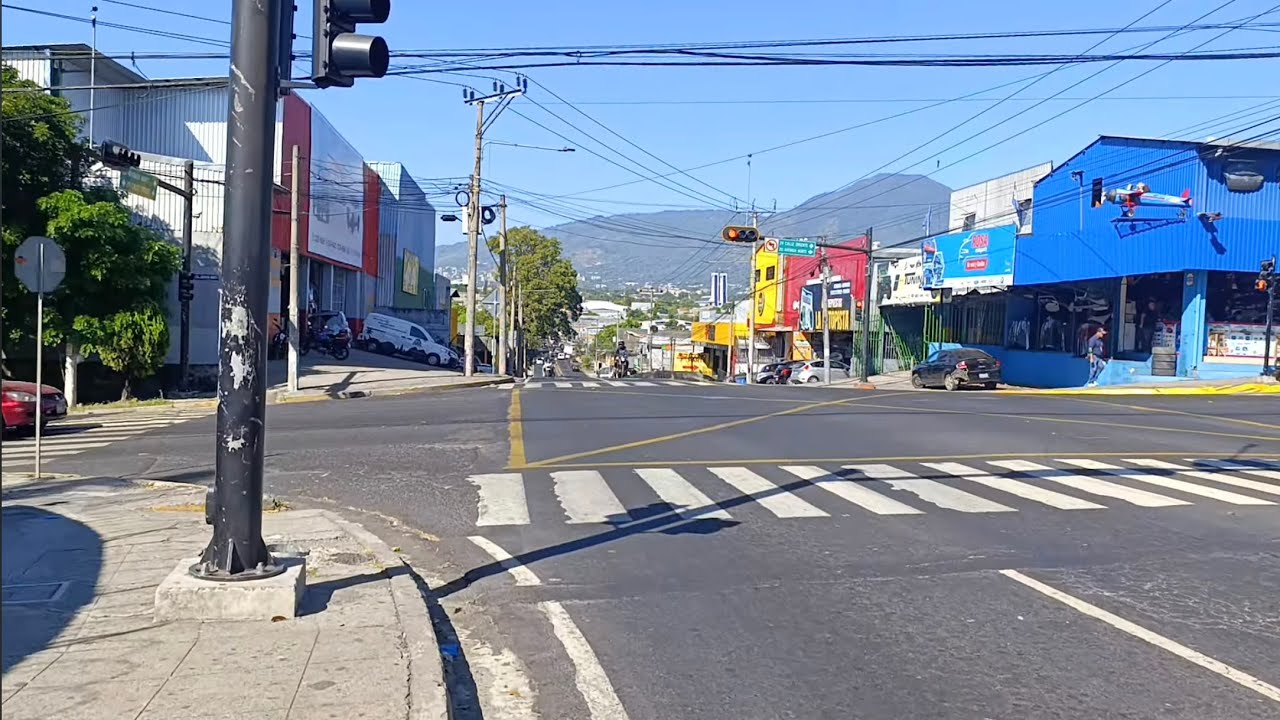 la col. atlacatl de San Salvador El Salvador 