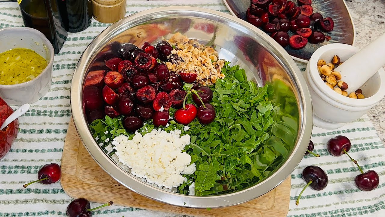Ensalada Verde con  Cerezas