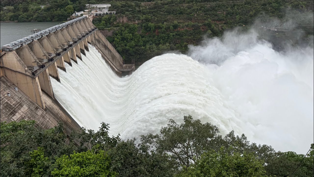 Srisailam Dam | Srisailam Dam Gates Opened 2025 | Heavy Water flow 🌊 | best Srisailam Tourist place