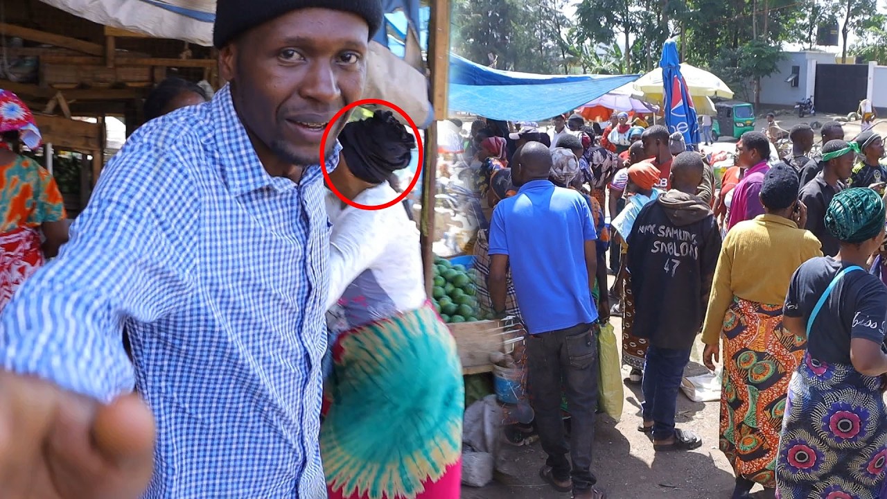WAMAMA WAZICHAPA LIVE SOKONI ARUSHA BAADA MFANYABIASHARA KUVUNJIWA KIBANDA NA MGAMBO,AMTAJA DIWANI..