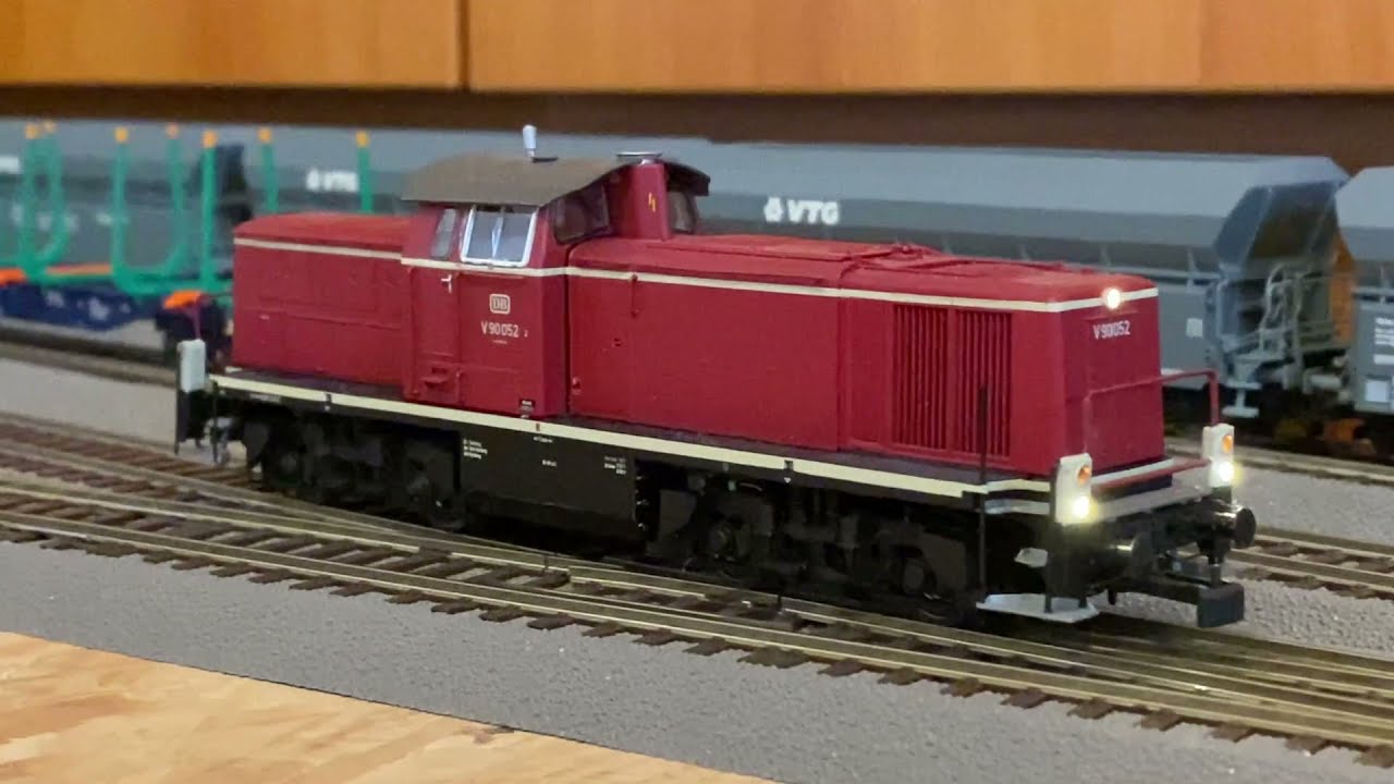 Epoche 3 Fahrtag BR01 BR85 V90 V60 auf meiner Dachbodenbahn
