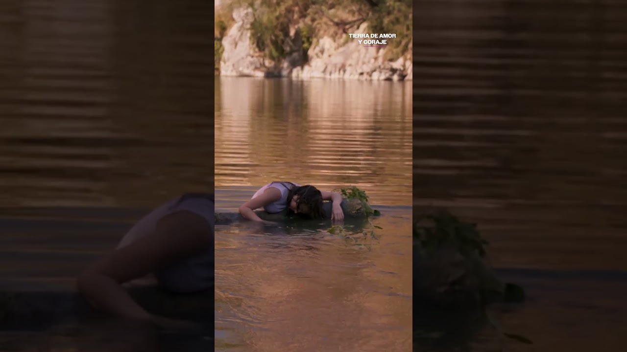 Juan Coraje logra rescatar a Clara del r&iacute;o #TierraDeAmorYCoraje #Uninovelas