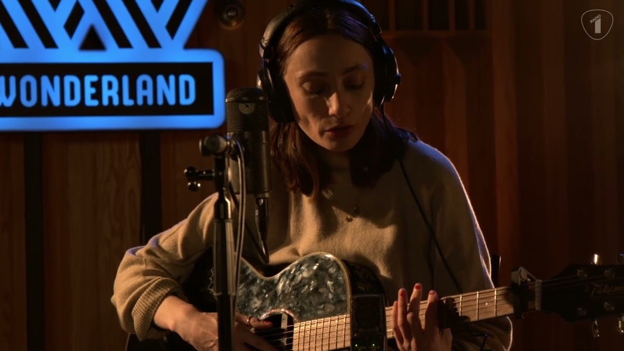 King Hannah - A Well Made Woman (Live@Wonderland)