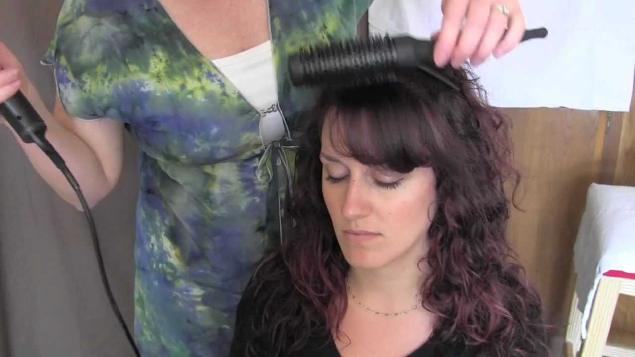 Tutorial: Blow-dry your Bangs Smooth