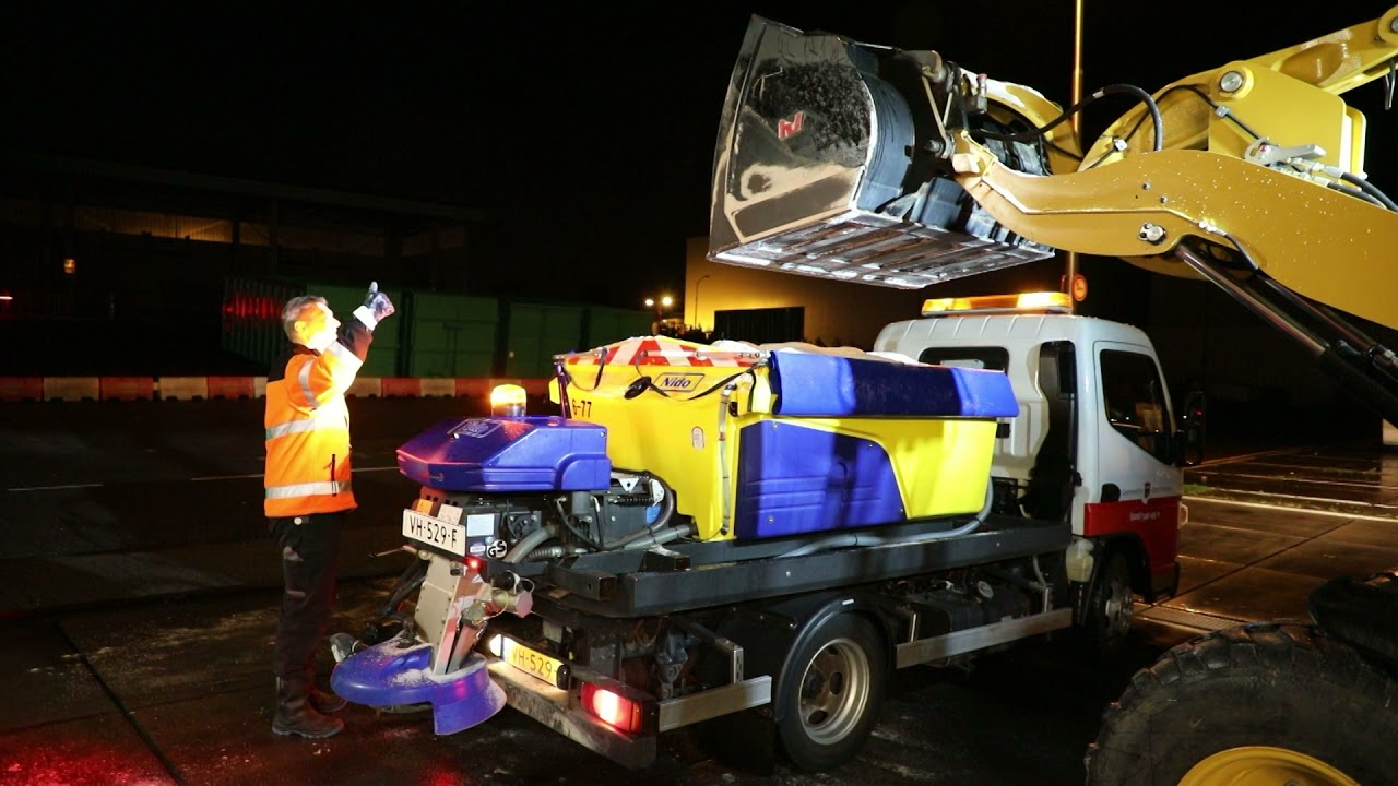 Strooiwagens op pad voor eerste strooiactie dit seizoen