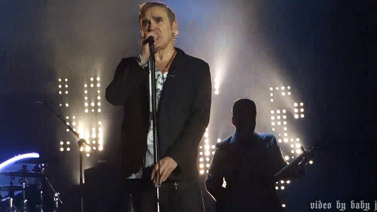 Morrissey-LOVE IS ON ITS WAY OUT-Live @ The Palladium, Cologne, Germany-March 9, 2020-The Smiths-MOZ