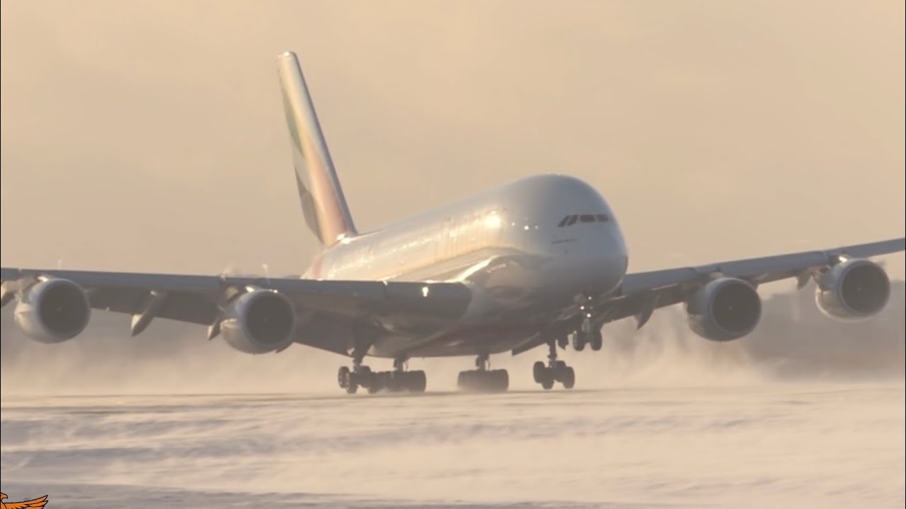 🥶 FROZEN SUPER ARRIVAL! Emirates A380 SOARS THRU –30°C for Epic Runway 33L Landing at YYZ 