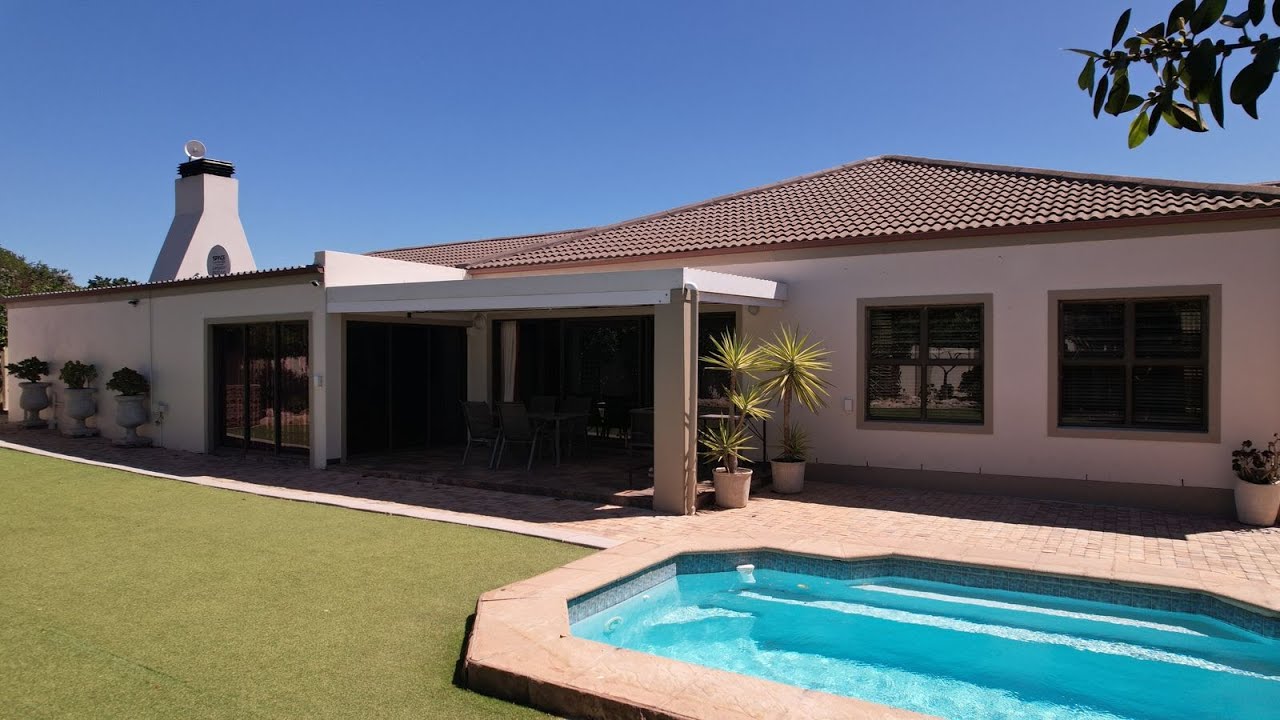Spacious Family Home in the Langebaan Country Club