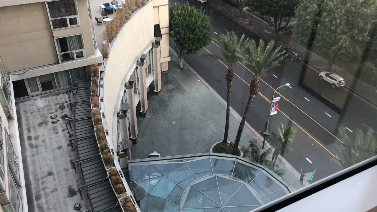 OMNI Los Angeles DOWNTOWN HOTEL KING PREMIERE ROOM TOUR | TRAVEL VLOG