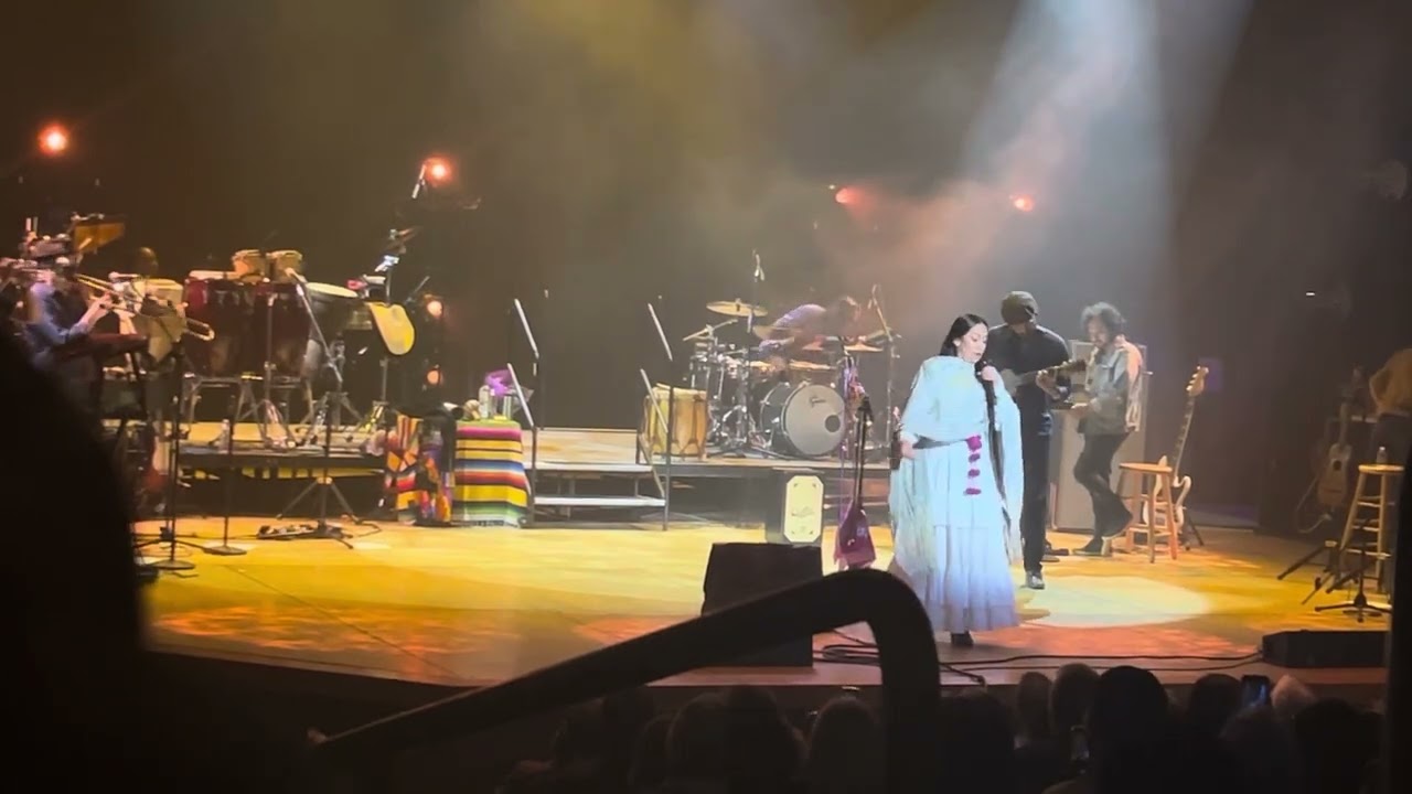 Lila Downs “Último Trago” Fairfield Connecticut