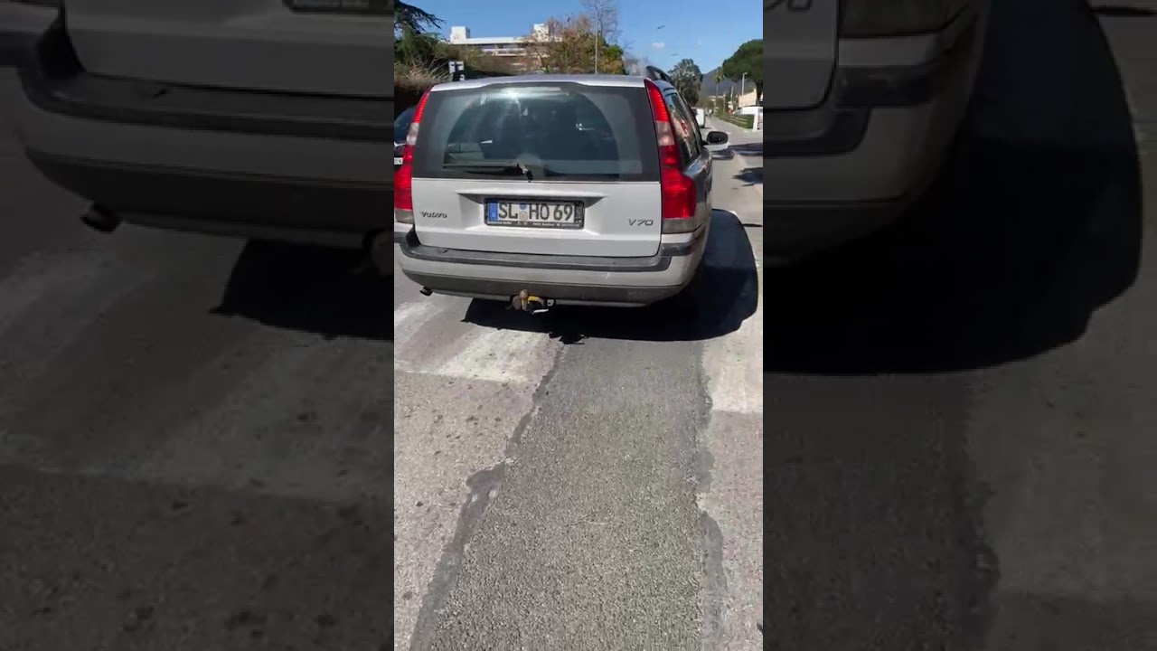 Auffahrunfall in S&uuml;dfrankreich Sainte-Maxime, Renault zerschellt an Volvo V70