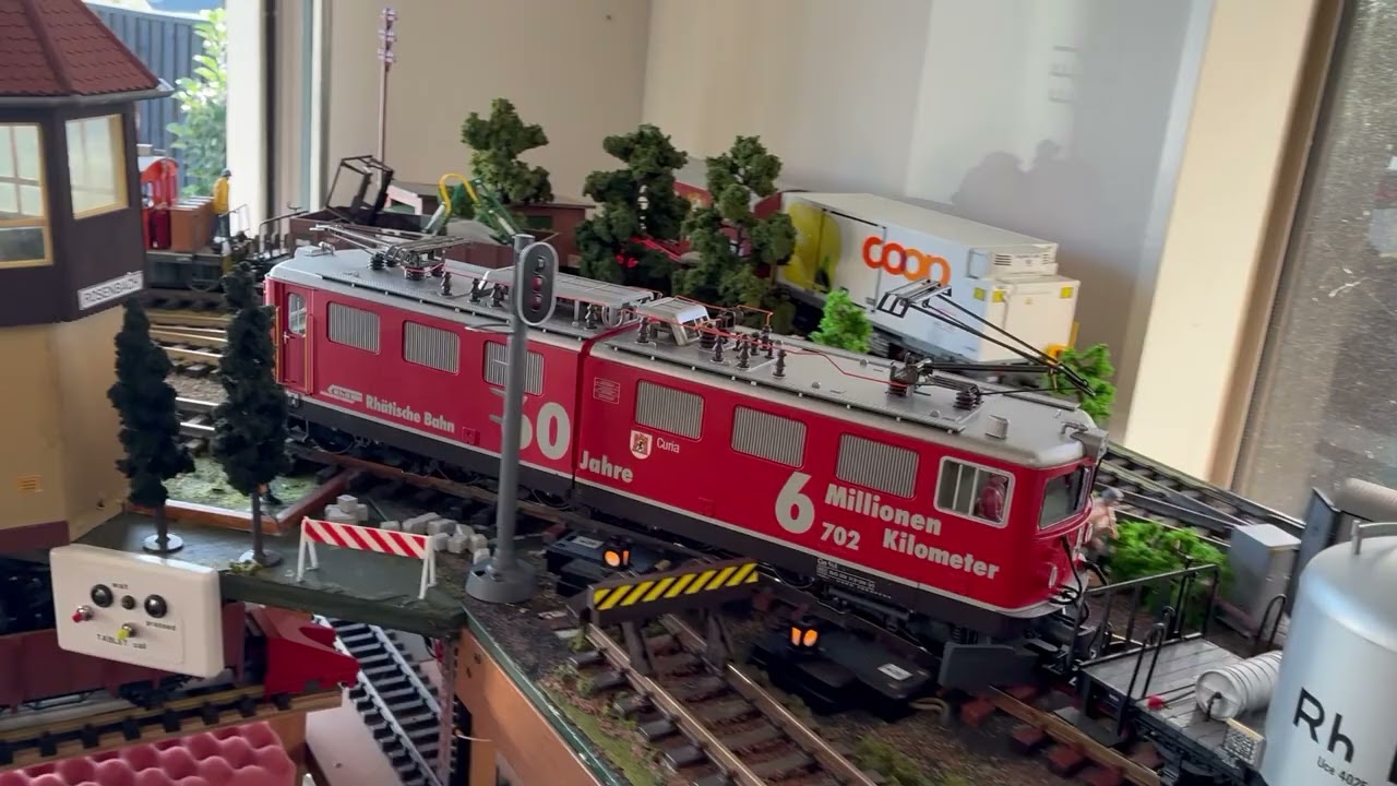 LGB GE 6/6 II with Cement wagons. NZ