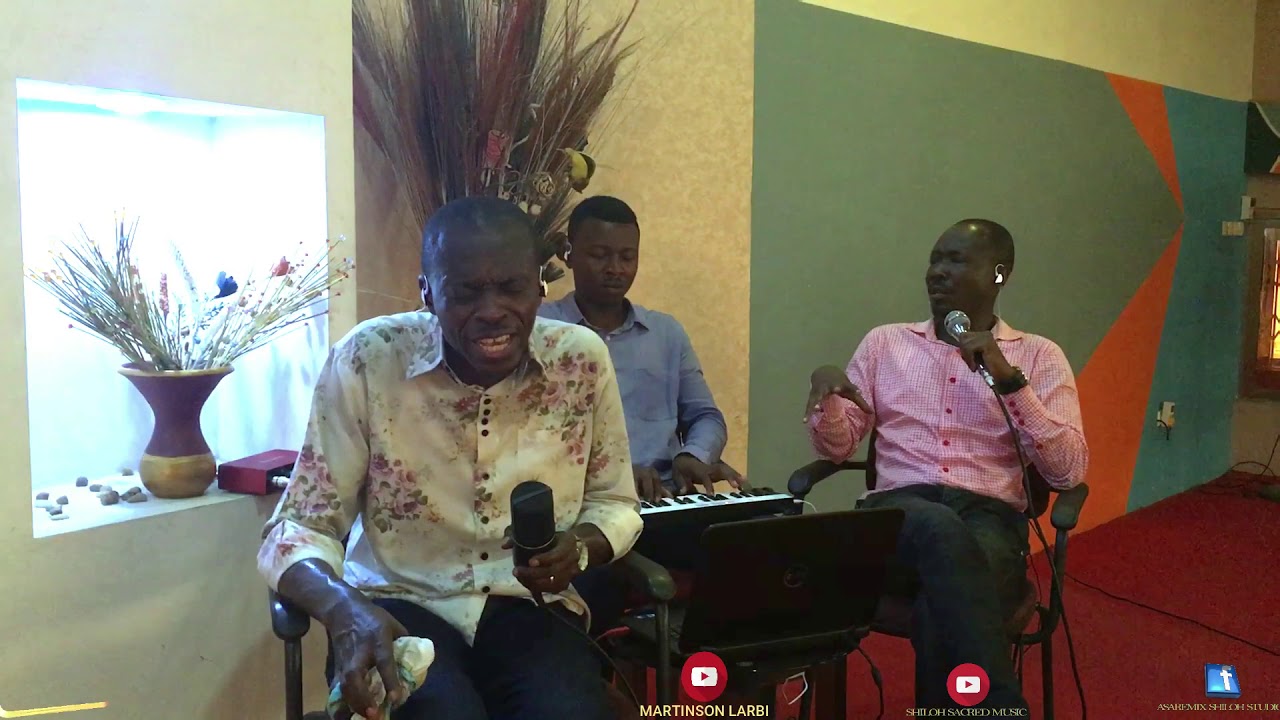 WOW!! WHAT A POWERFUL WORSHIP. LEGENDARY MARTINSON LARBI IS TOO ANNOINTED.