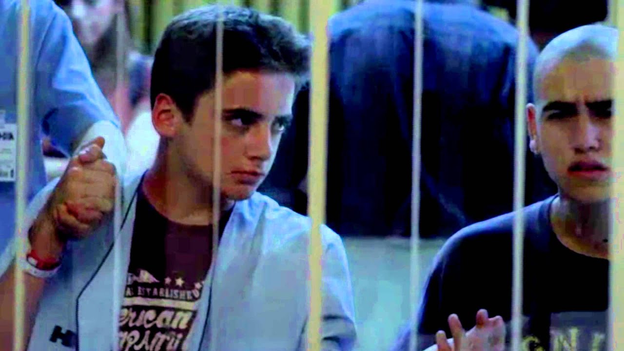 Polseres Vermelles (2x08) - Losing your memory