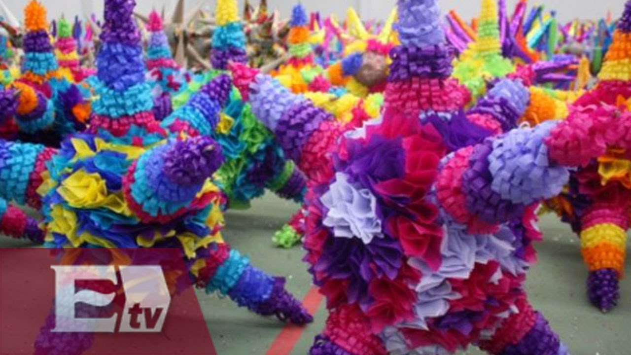 La tradición de las piñatas en México / Vianey Esquinca