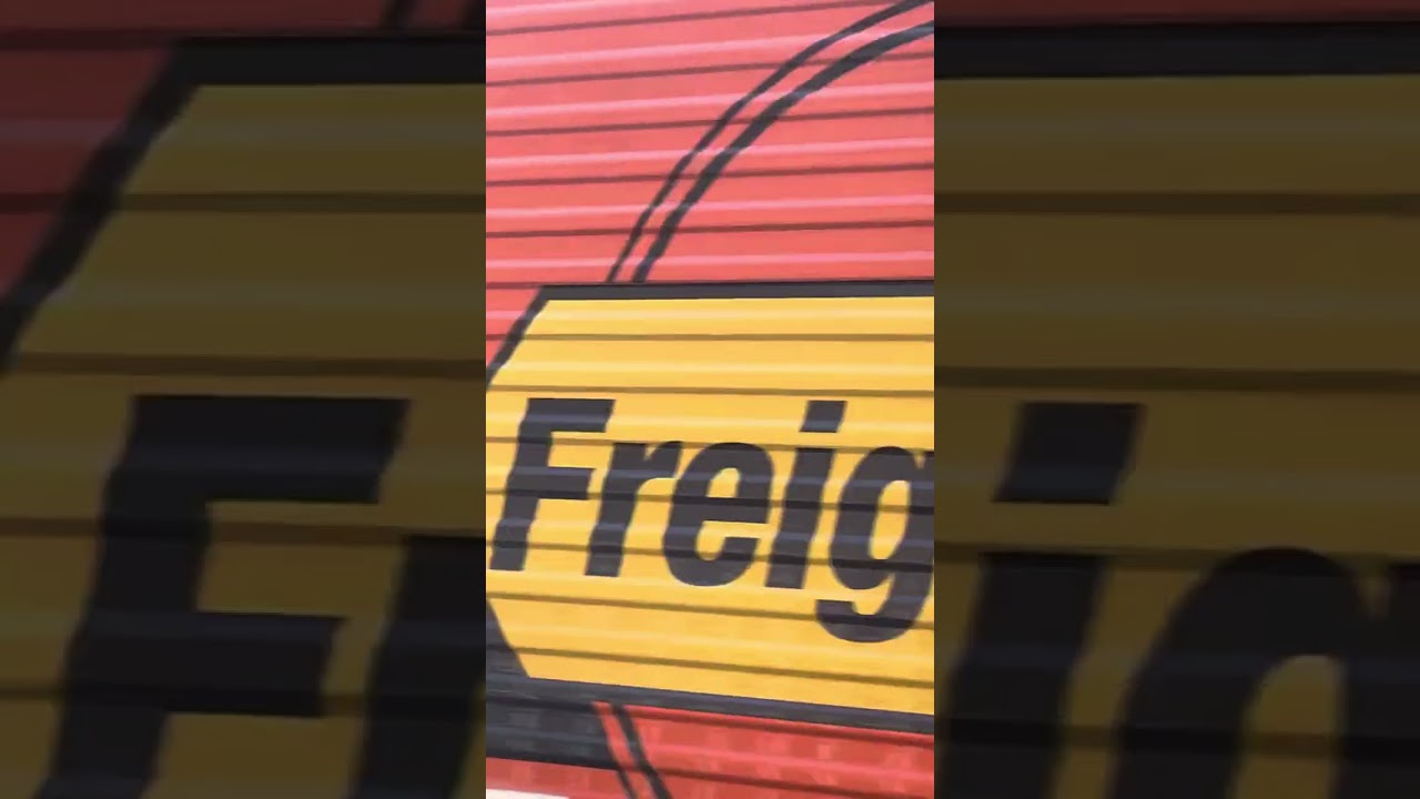 class 66614 freightliner 1916 poppy 2016  and class 590201 in freightliner in orange