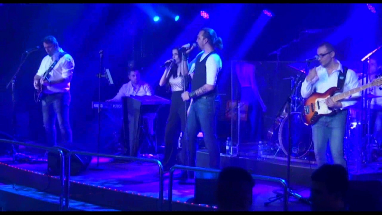 Powerstation Band performing 