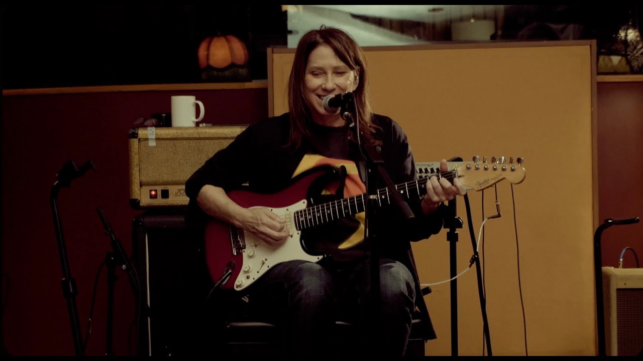 Kim Deal - Are You Mine  (Live From Greenwich Village)