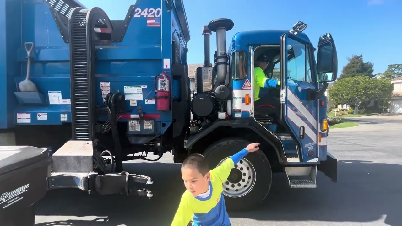 The green waste AND trash came at the same time!!! 