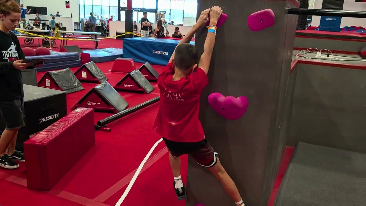 Lightning Fast Endurance FINA course run #ninja #competition