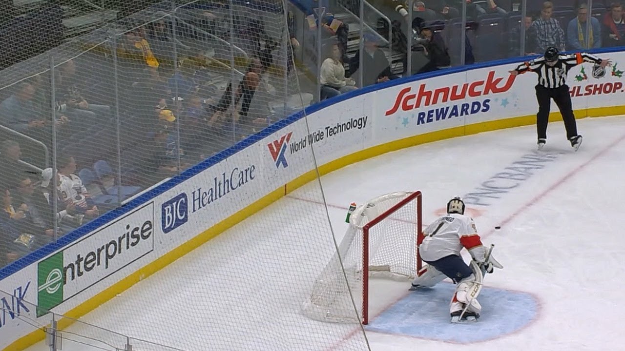 Robert Bortuzzo shoots puck in off referee from impossible angle