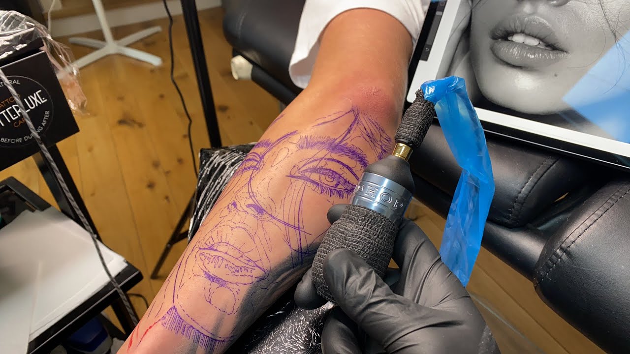 LIVE TATTOO: CLOSE UP PORTRAIT (Using Bishop Wand Shader)