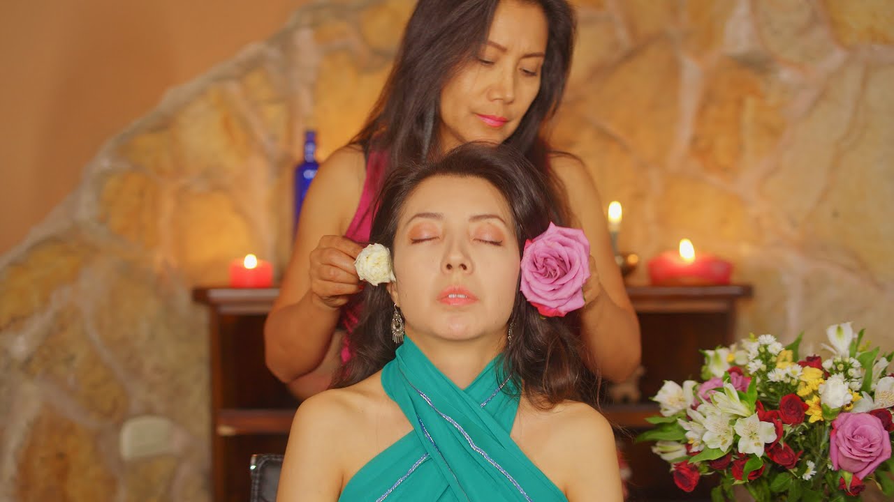 Nelly's relaxing nighttime ASMR massage with henna art & soft sounds to help you sleep 😴