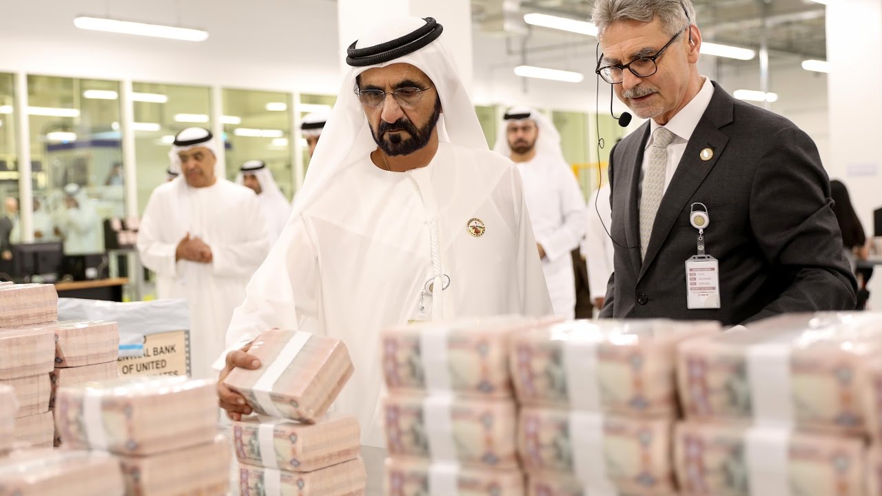 محمد بن راشد يفتتح شركة 