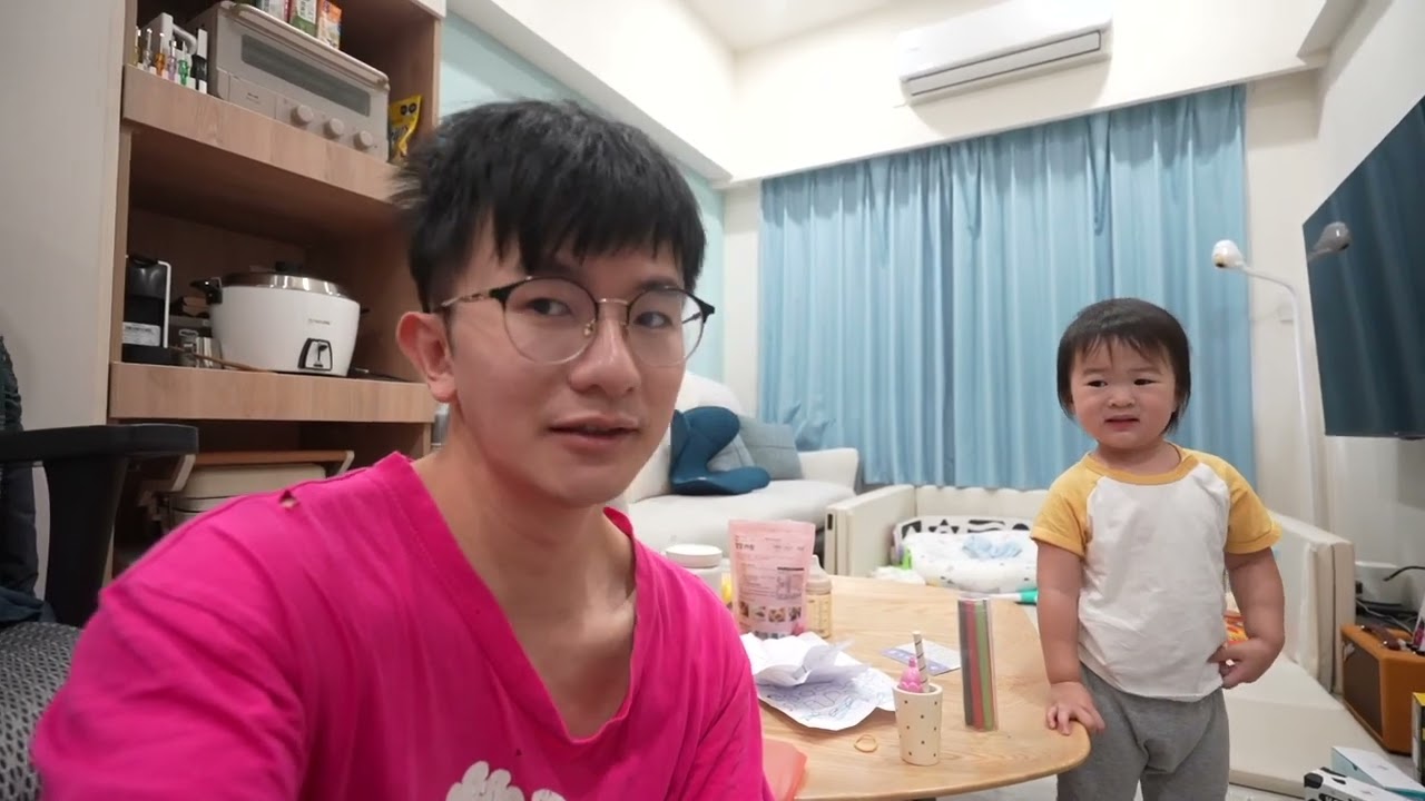早上地震好大，浴室磁磚掉下來，還好人都沒事｜豬豬隊友生活日常 Scott & Wendy