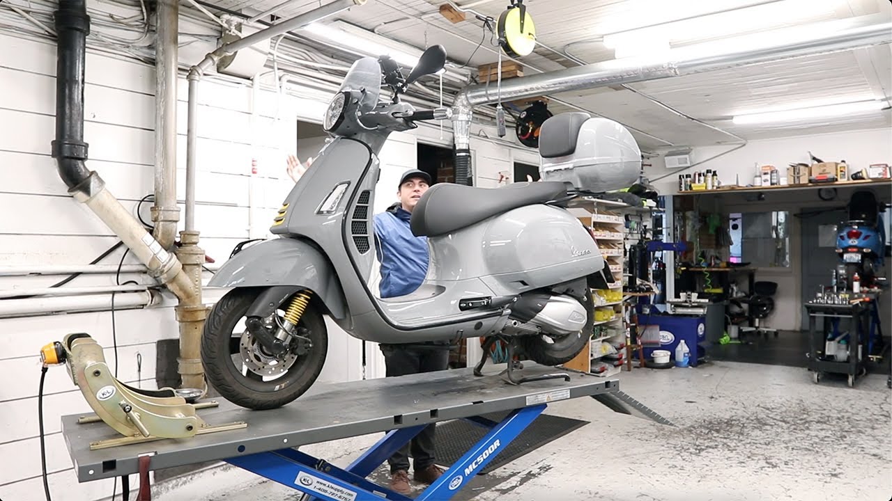 Staff Rides: Andrew's 2020 Vespa GTS Supertech
