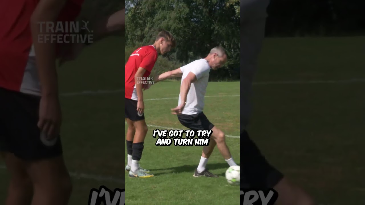 How to perfect your hold up play ⭐️#football #soccer #defender