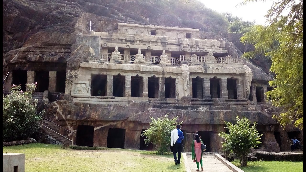 Undavalli Caves Near Vijayawada - Andhra Pradesh - India - ComeTube Exclusive Video