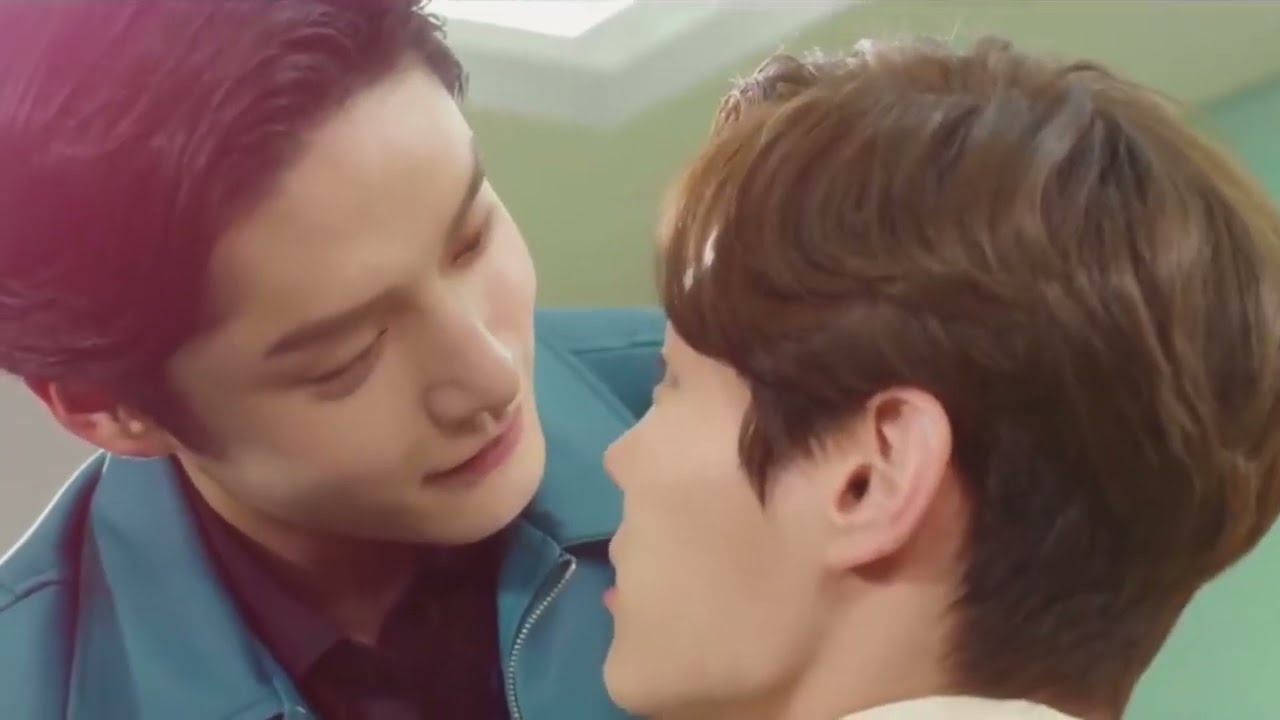 Ho Jun × Jae Yoon (Roommates of Poongduck 304) - One Kiss