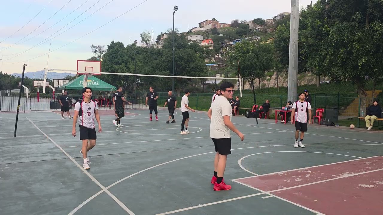 Phantoms vs Aeropuerto (segundo y tercer set) 