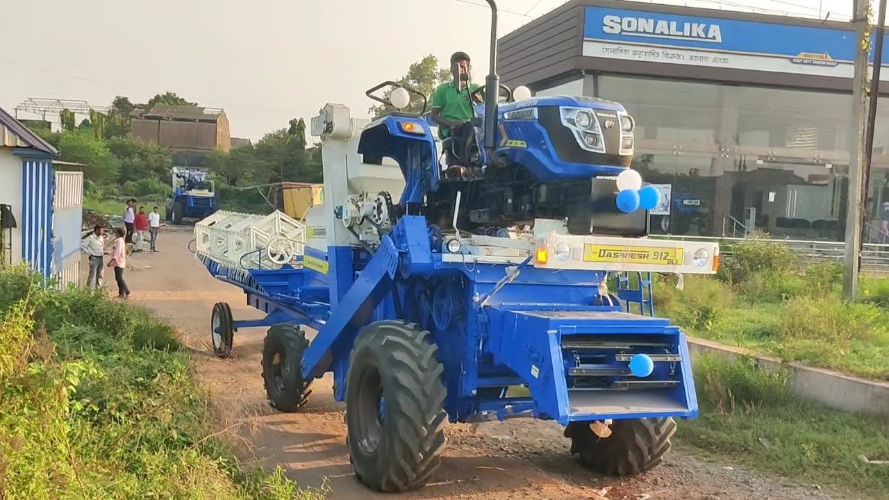 West Bengal first launch Sonalika Tiger Di 55 harvester | Dhan Kata Gadi