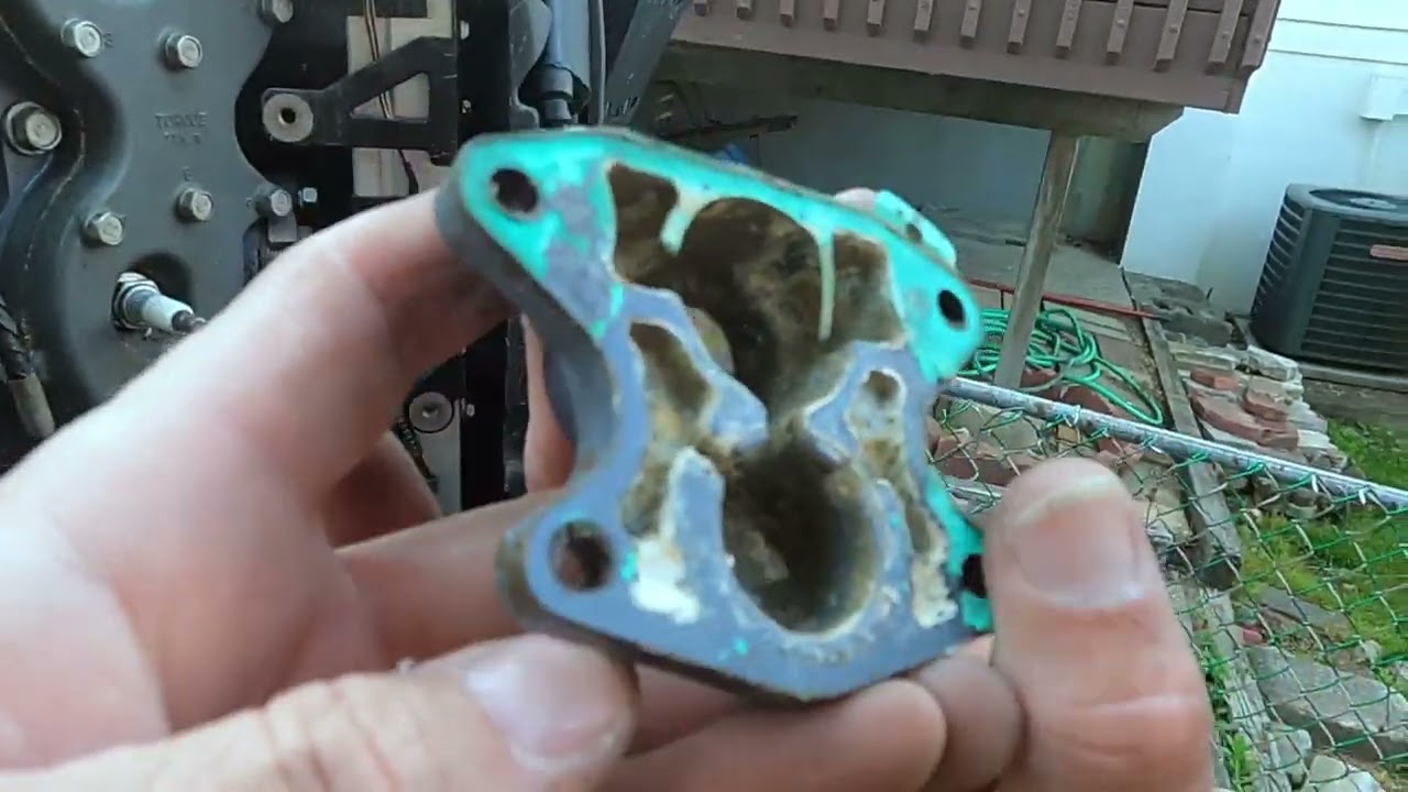 Replacing the thermostat on a Yamaha 150HP 2 stroke #boatthermostatreplacing