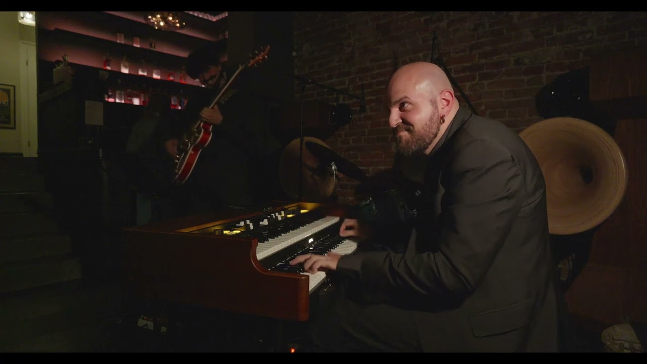 Clockwise - Pietro Caroleo & Vilizar Gichev Hammond trio at Ж Jazz Room