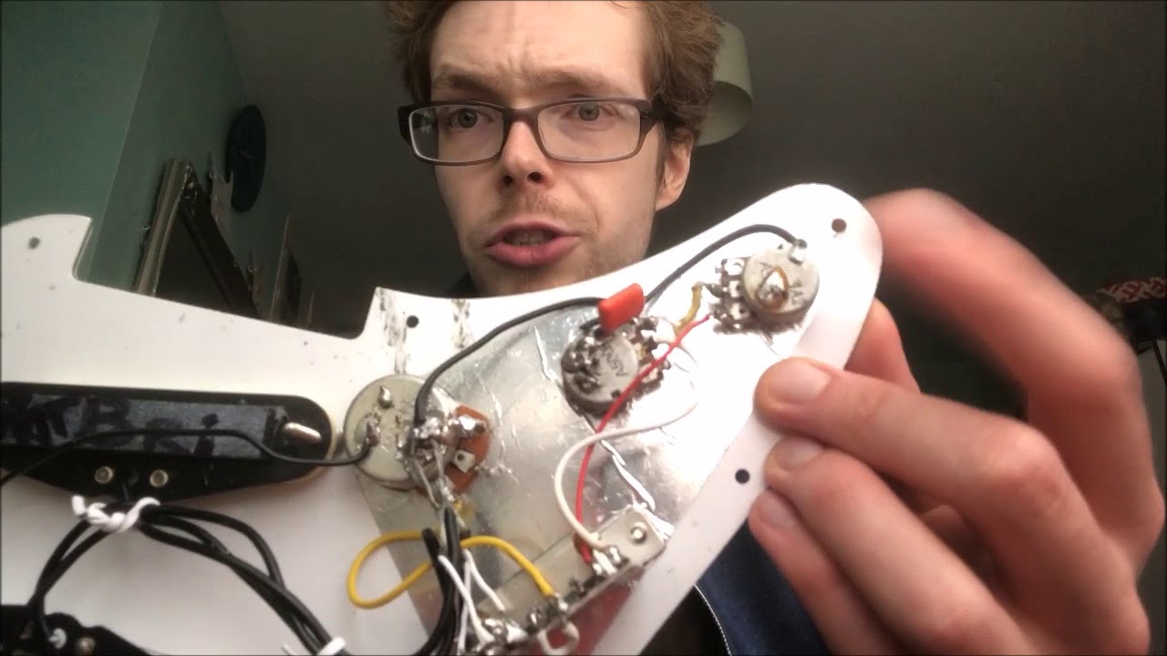 MIM Strat VS Squier Strat Electronics