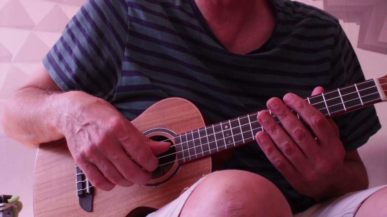 Kate Bush - Running Up That Hill. Ukulele Cover. Fingerstyle. Free tabs.