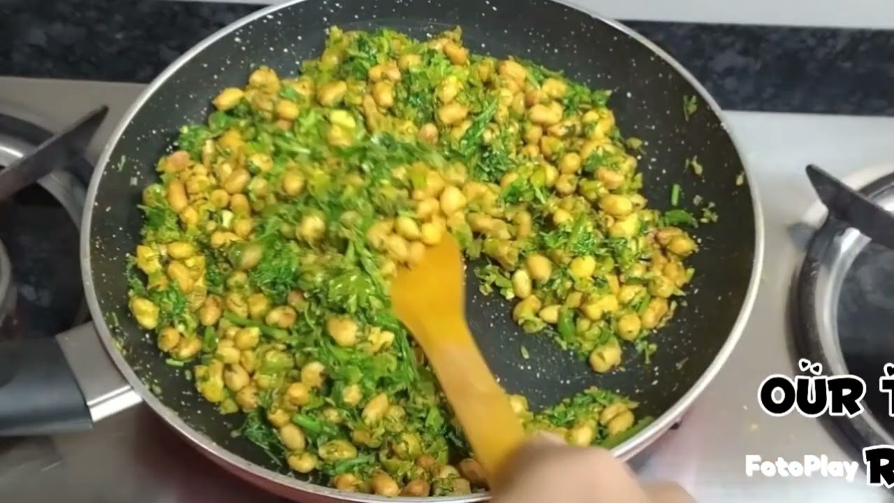 Spicy Jain Thecha Paneer Paratha Recipe  