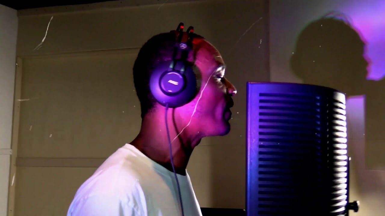 Uzi Dre - Performs 