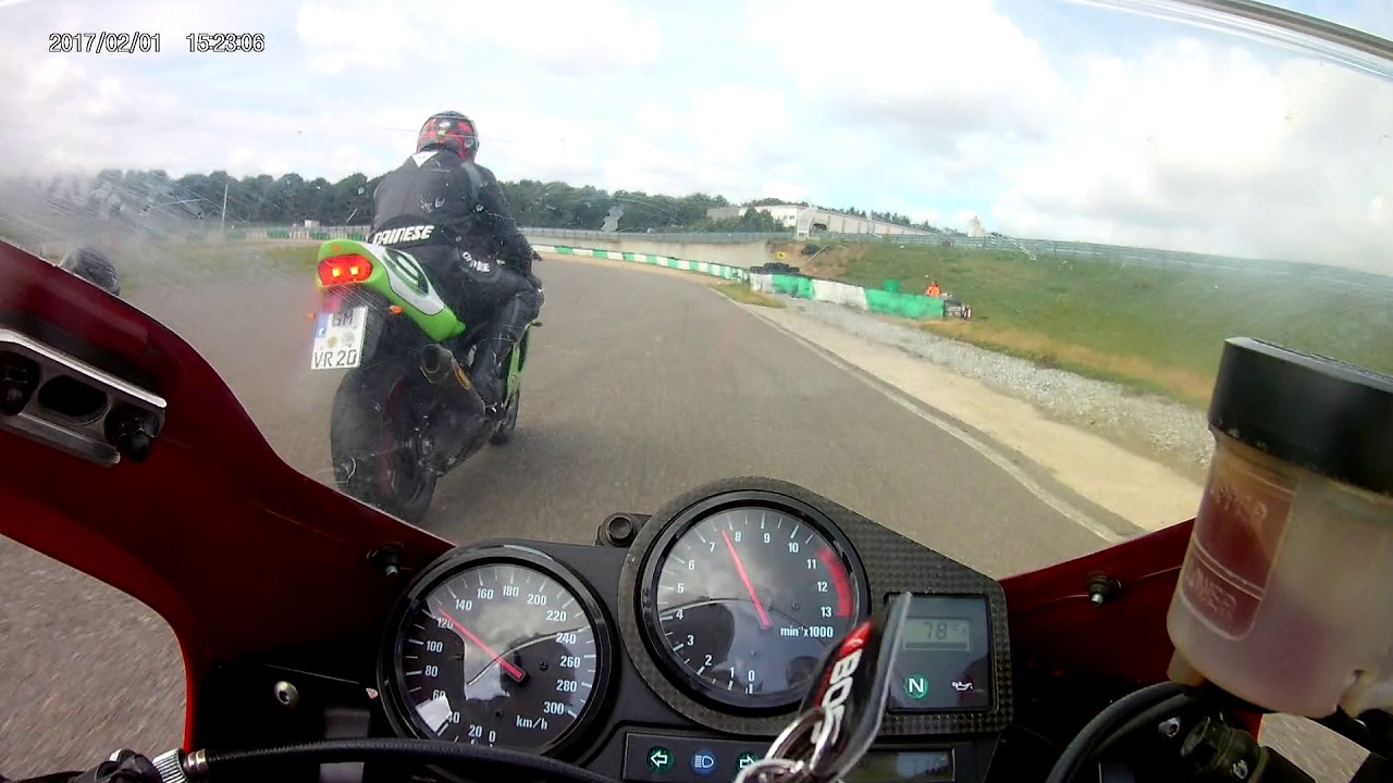 Mettet Cbr900rr vs Zx7r