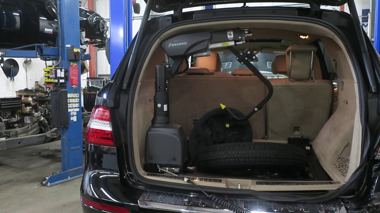 Bruno VSL-6900 Curb Sider Wheelchair Lift R20653 - T172683