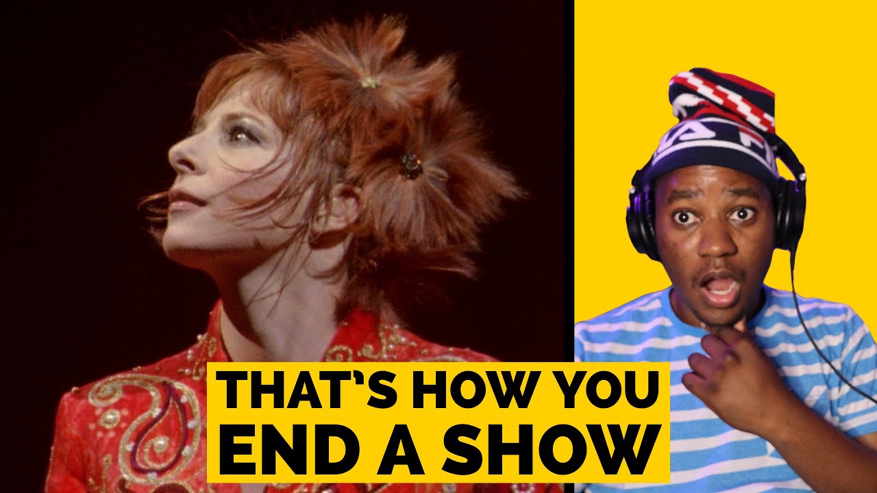 Avant que l'ombre... Mylène Farmer Reaction | That's how you do an exit